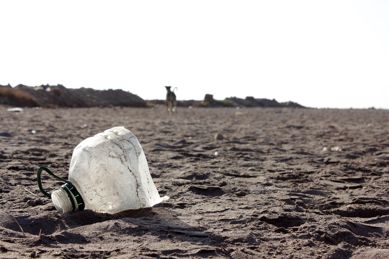 plastico-en-la-playa